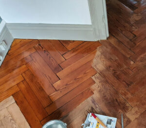 Essai du vitrificateur parquet delta